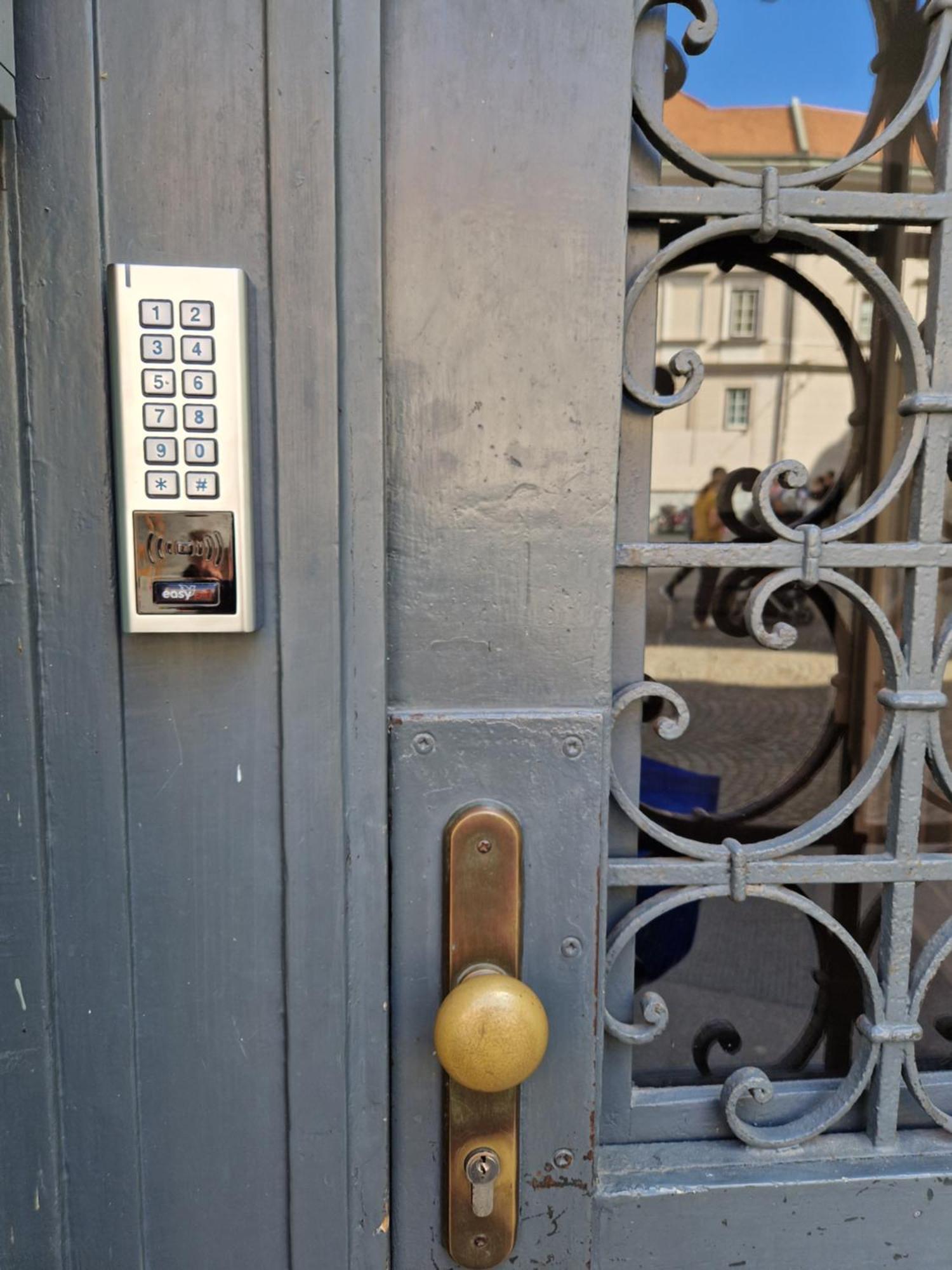 Poet Apartment Любляна Екстериор снимка